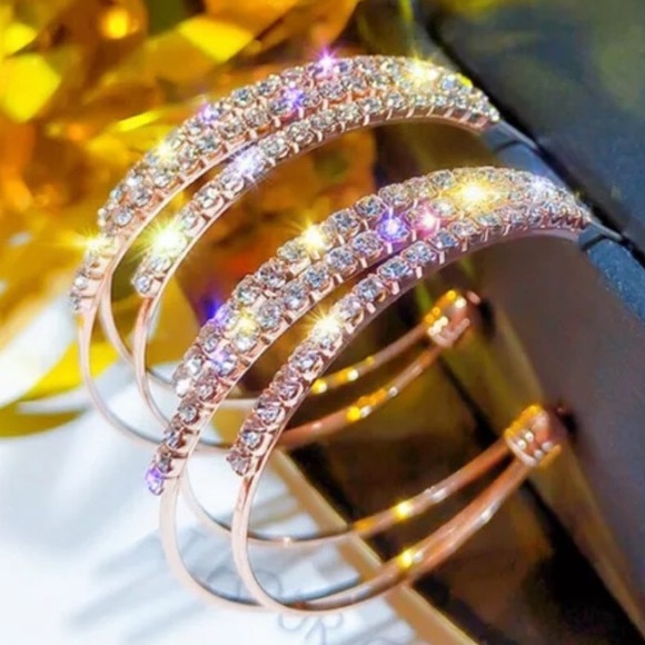 Jewelry - 18K gold plated hoop earrings